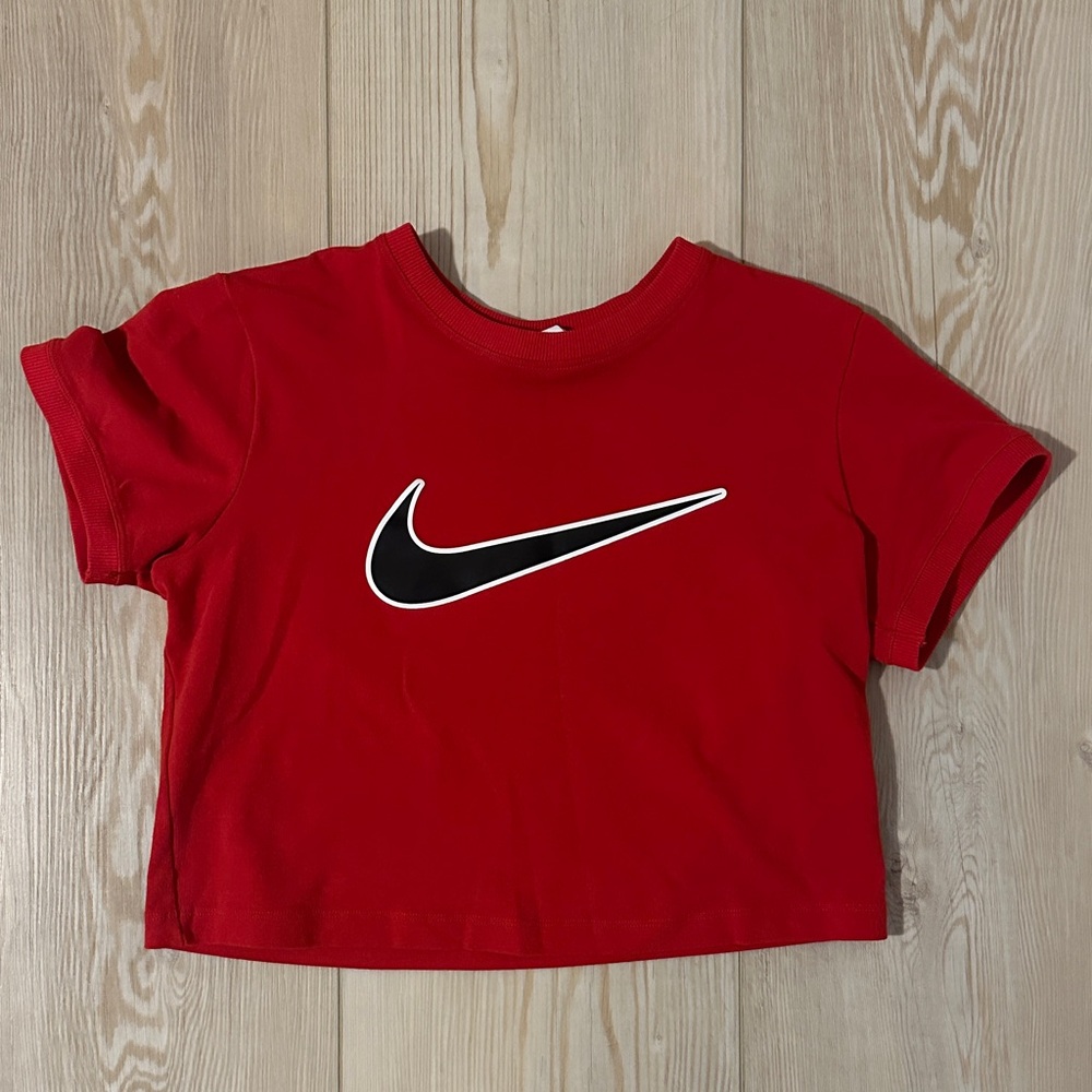 Nike Streetwear Baby Tee SZ L